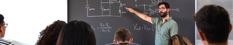 Magíster en Educación Bilingüe